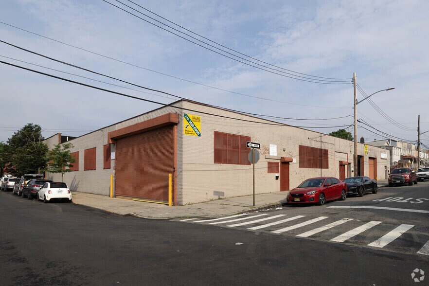 Primary Photo Of 89-48 129th St, Richmond Hill Warehouse For Lease