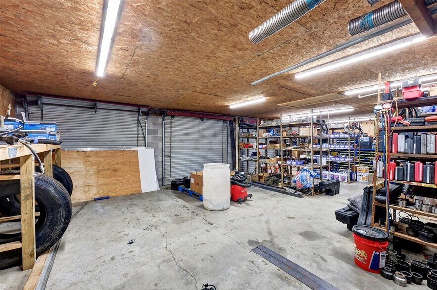 More Photos Of 133 W Blue Lick Rd, Shepherdsville Auto Repair For Sale