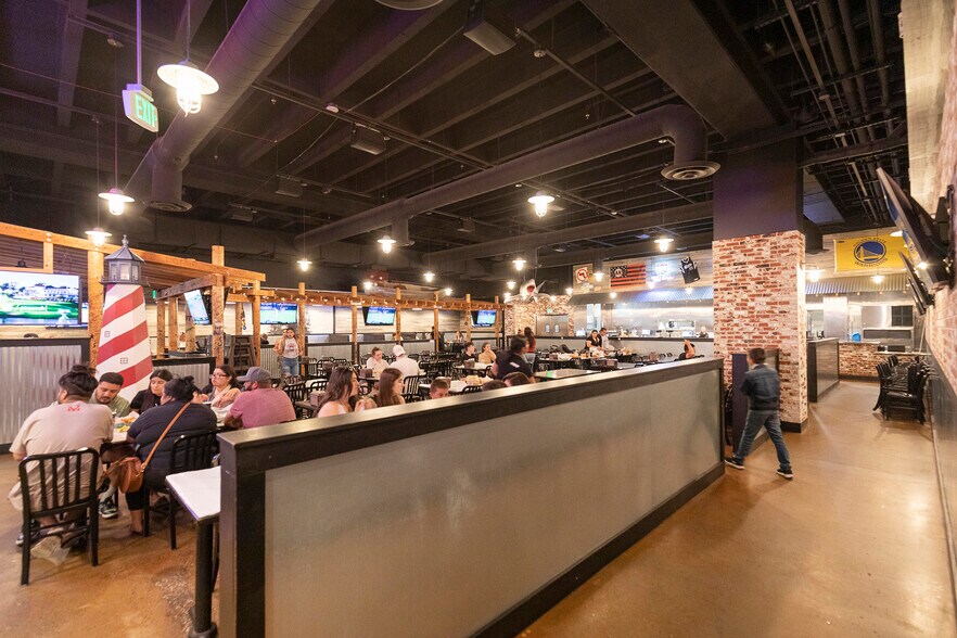 More Photos Of 1000 K St, Sacramento Restaurant For Lease