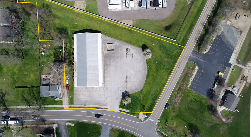 More Photos Of 120 E Franklin St, Bellbrook Freestanding For Sale