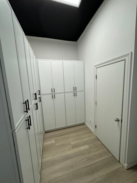 More Photos Of 832 Scarsdale Ave, Scarsdale Office For Lease