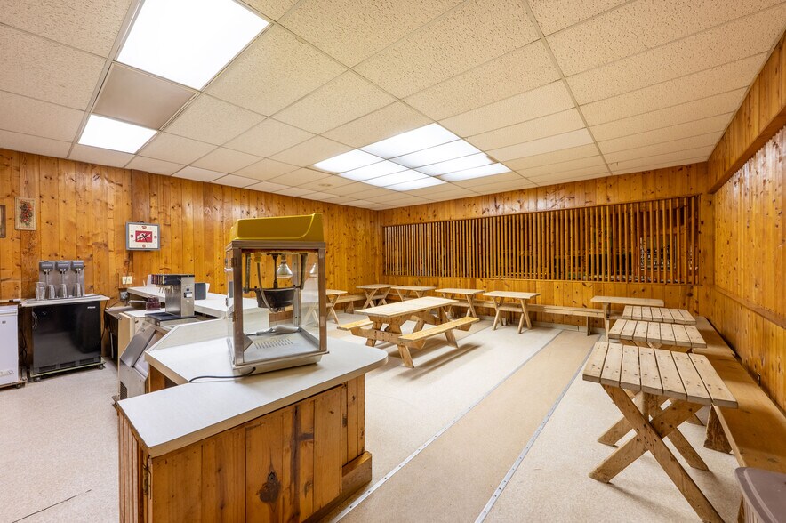 More Photos Of 6297 Columbia Rd NW, Dover Specialty For Sale