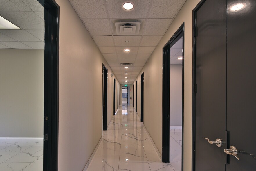 More Photos Of 3701 Birch St, Newport Beach Medical For Lease