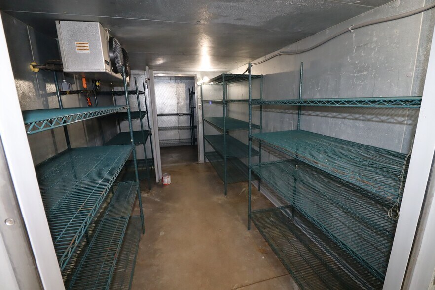 More Photos Of 30580 Hwy 2, Ashland General Retail For Lease