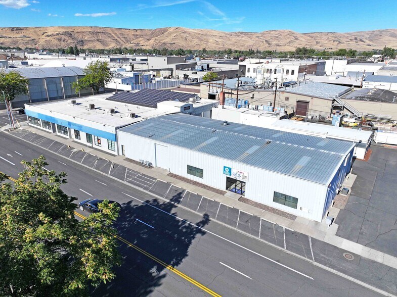 More Photos Of 215 N 3rd Ave, Yakima Office For Sale