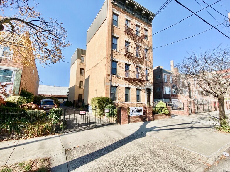 More Photos Of 24 Avenue Ditmars Steinway, Astoria Apartments For Sale