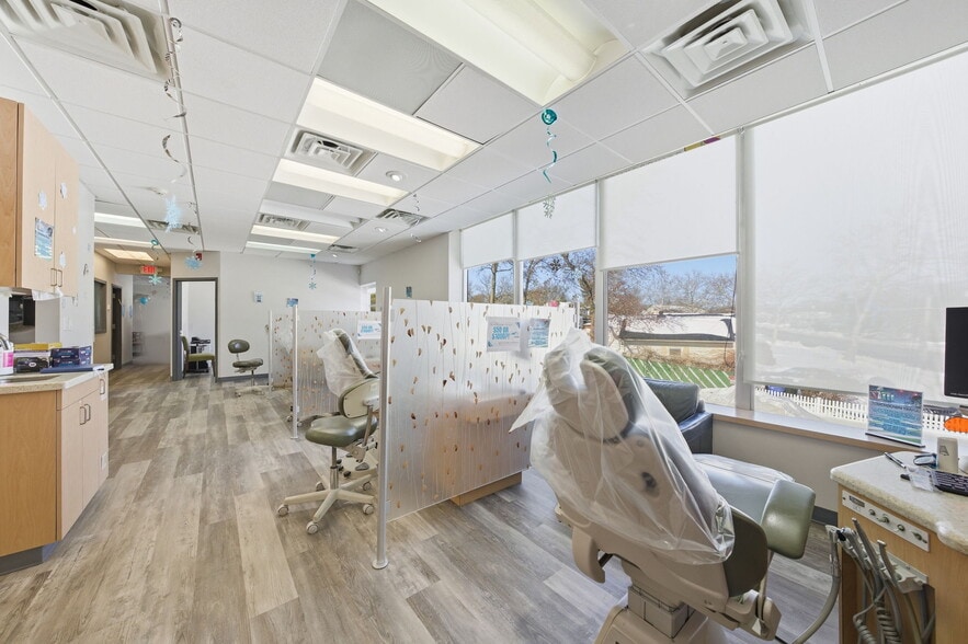 More Photos Of 299 Forest Ave, Paramus Office For Sale