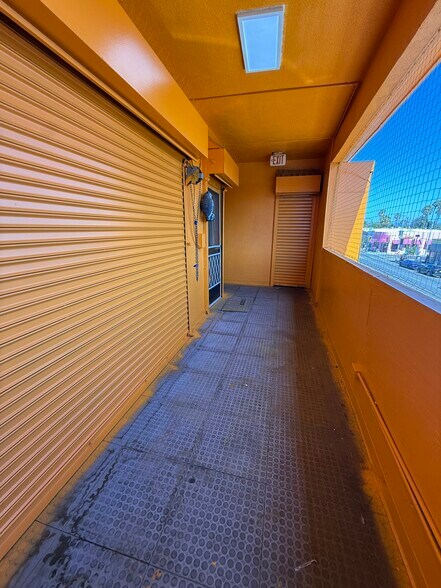 More Photos Of 7619-7621 Melrose Ave, Los Angeles Storefront Retail Office For Sale