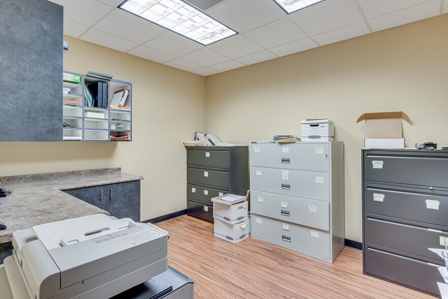 More Photos Of 1612 Candler Rd, Gainesville Manufacturing For Sale