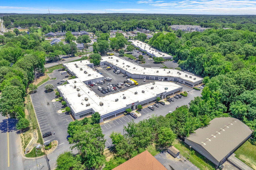 More Photos Of 5100 Reagan Dr, Charlotte Unknown For Lease