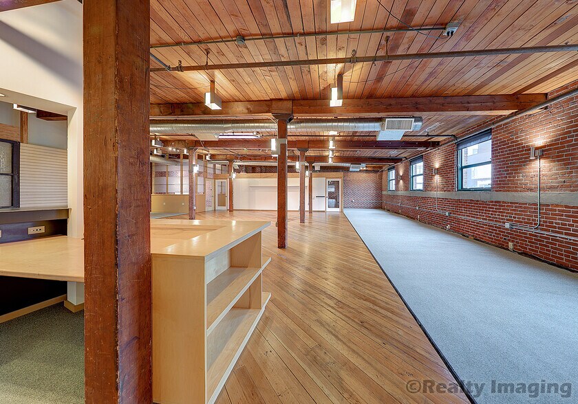 More Photos Of 1104 NW 15th Ave, Portland Office For Lease