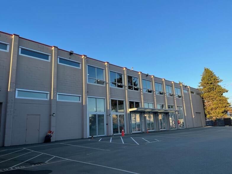 More Photos Of 8399 Ontario St, Vancouver Flex For Lease