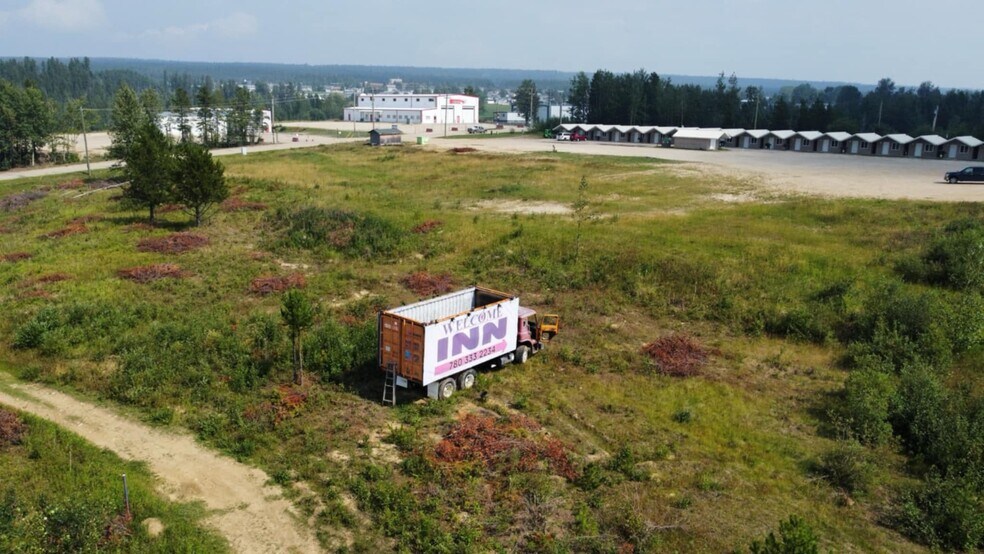 More Photos Of 5125 North Avenue ave, Swan Hills Hotel For Sale