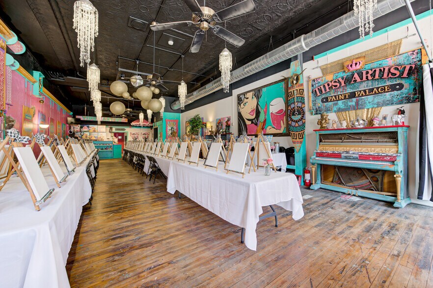 More Photos Of 117 W Harrison Ave, Guthrie Storefront Retail Residential For Sale