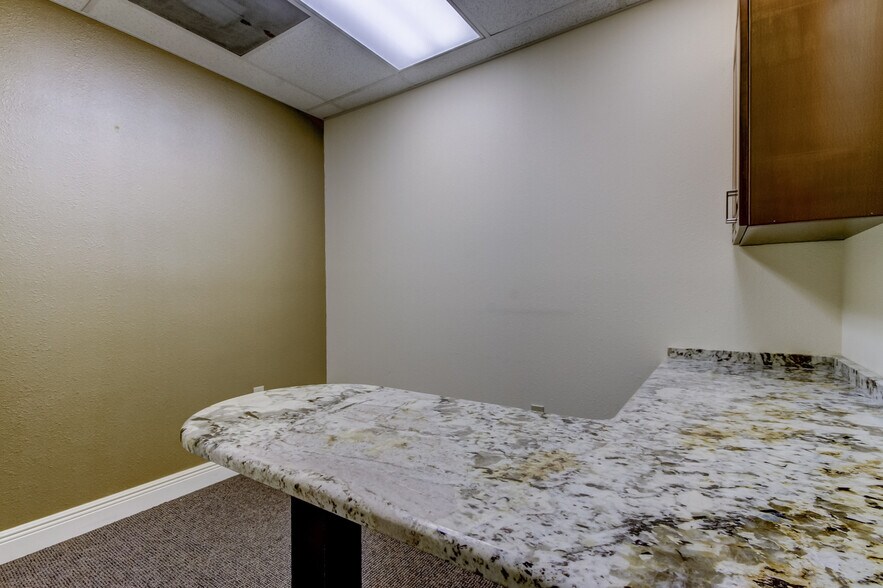 More Photos Of 4021 Central Ave, Saint Petersburg Medical For Lease