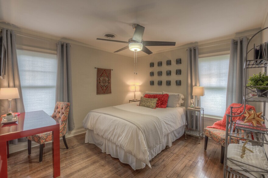 More Photos Of 1061 W Rex Rd, Memphis Office For Sale