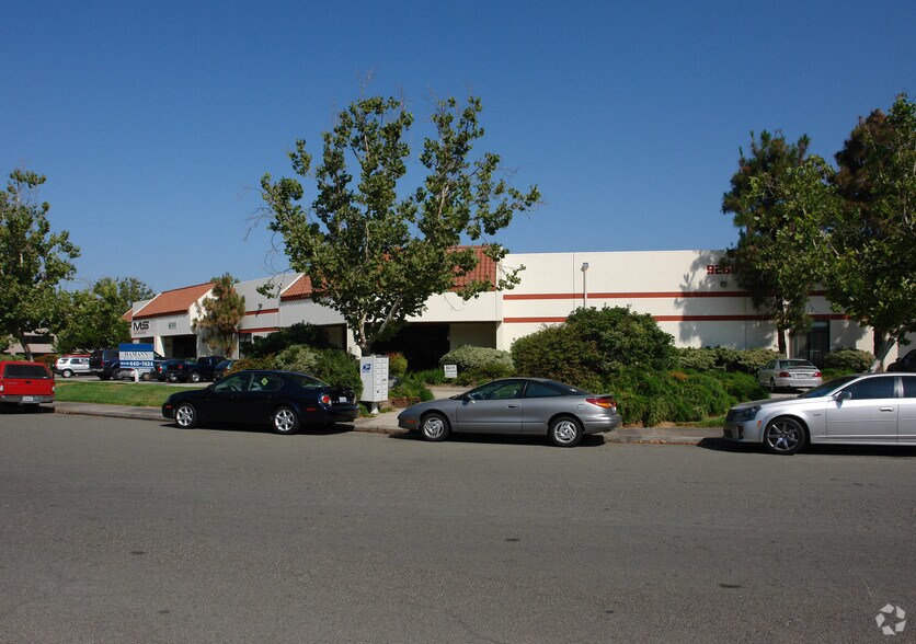 More Photos Of 9260 Isaac St, Santee Showroom For Lease