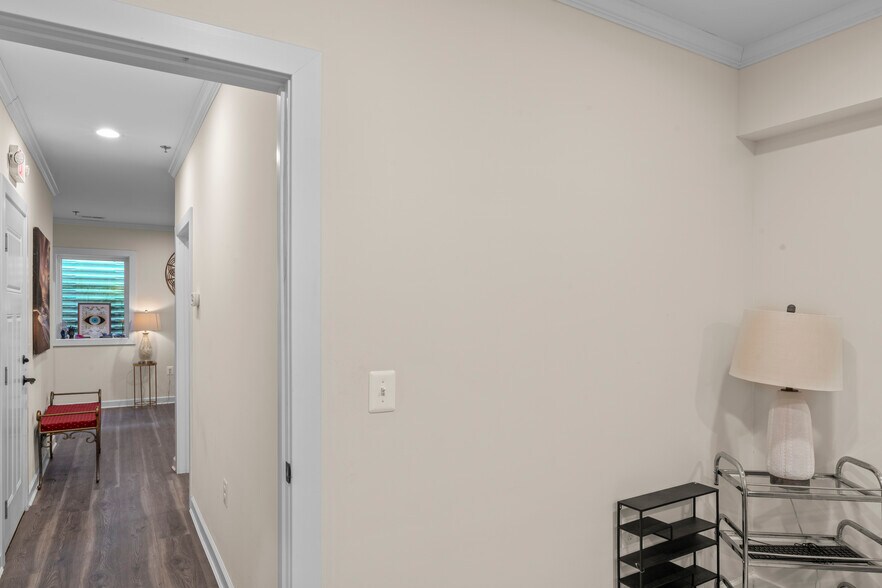 More Photos Of 104 Loudoun St SW, Leesburg Storefront Retail Office For Sale