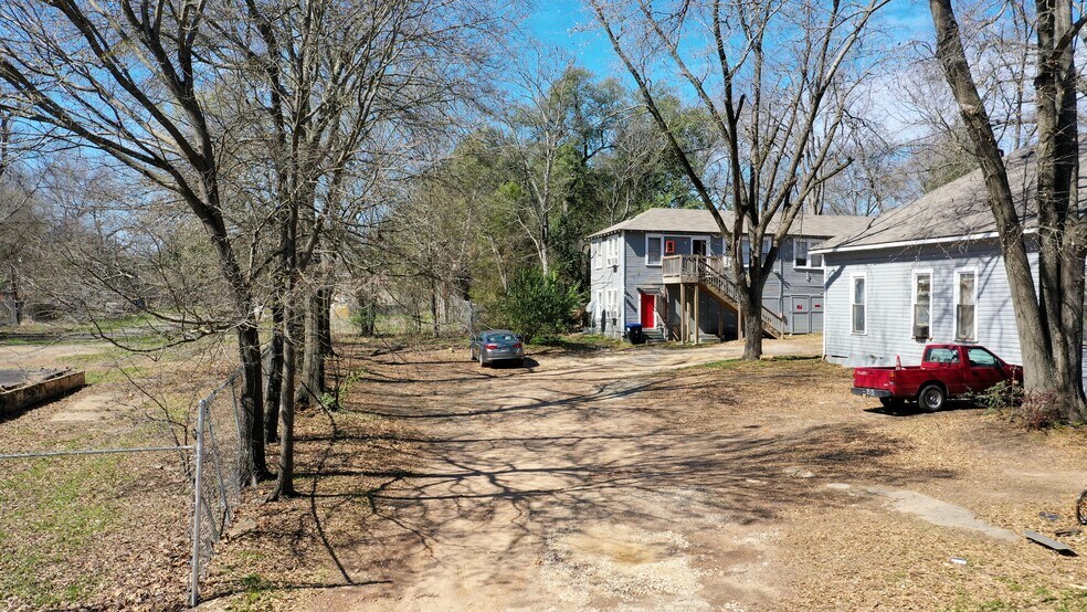 More Photos Of 443 S Main St, Longview Apartments For Sale