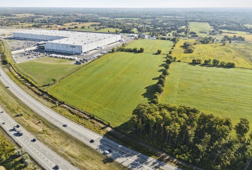 More Photos Of 18442 Woodbine Av, Sharon Land For Sale