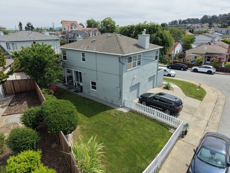 More Photos Of 34 W 38th Ave, San Mateo Multifamily For Sale