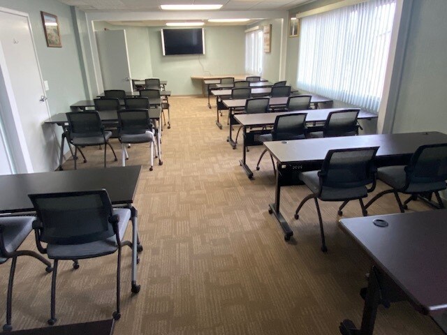 More Photos Of 5995-5997 Brockton Ave, Riverside Medical For Sale