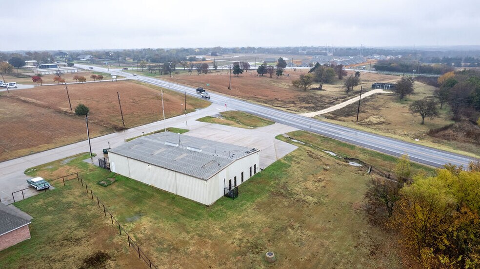 More Photos Of 101 Ewing St, Ferris Police Fire Station For Sale
