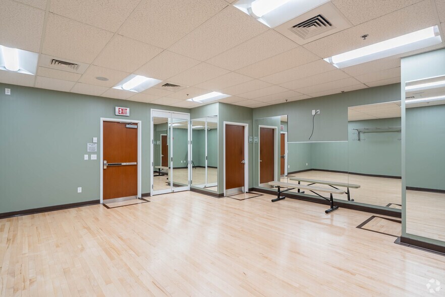 More Photos Of 901 Semmes Ave, Richmond Office For Lease