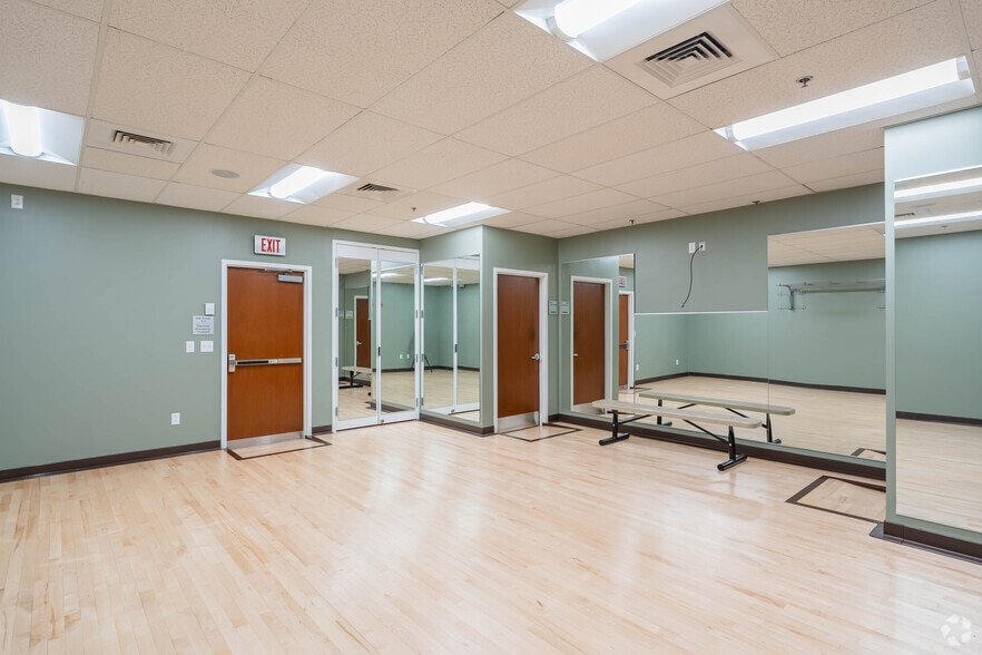 More Photos Of 901 Semmes Ave, Richmond Office For Lease