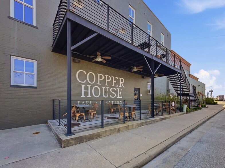 More Photos Of 1430 W Franklin St, Evansville General Retail For Sale