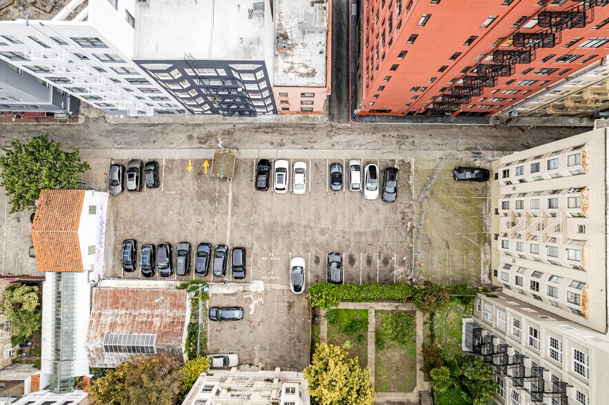 More Photos Of 50 Cosmo Pl, San Francisco Parking Lot For Sale