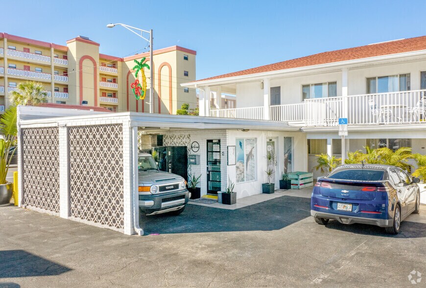 More Photos Of 14711 Gulf Blvd, Madeira Beach Hotel For Sale