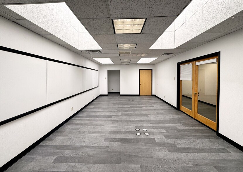 More Photos Of 1920 Columbia Dr SE, Albuquerque Warehouse For Sale