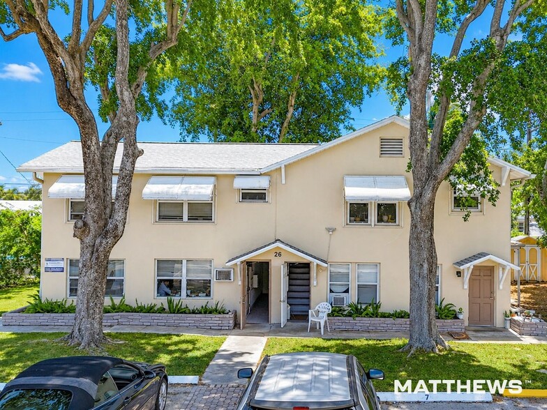 Primary Photo Of 26 SE 13th Ter, Dania Beach Apartments For Sale