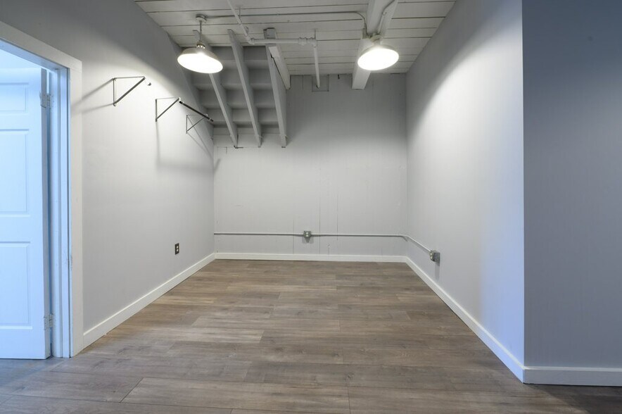 More Photos Of 464 Pratt Street Ext, Meriden Apartments For Sale