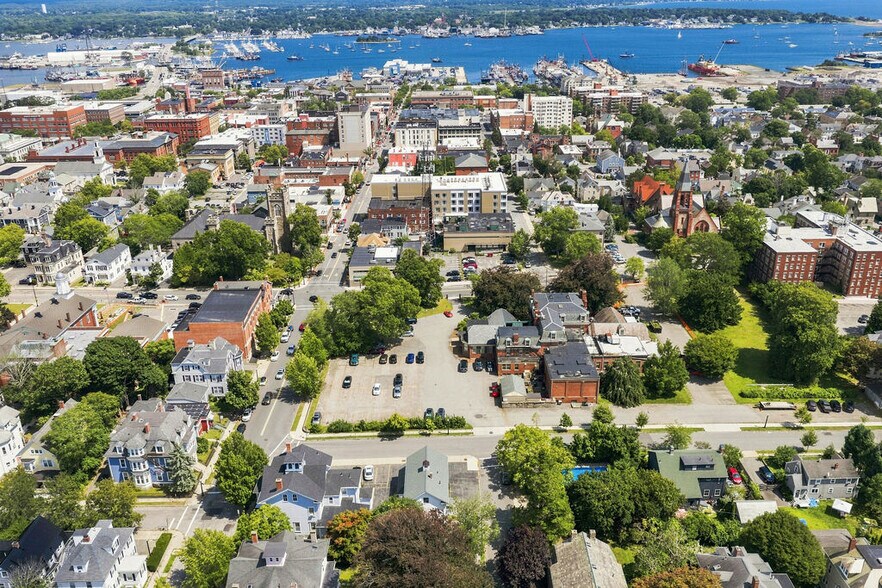 More Photos Of 17 Orchard St, New Bedford Office For Sale