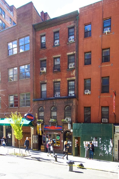 More Photos Of 70 University Pl, New York Apartments For Lease