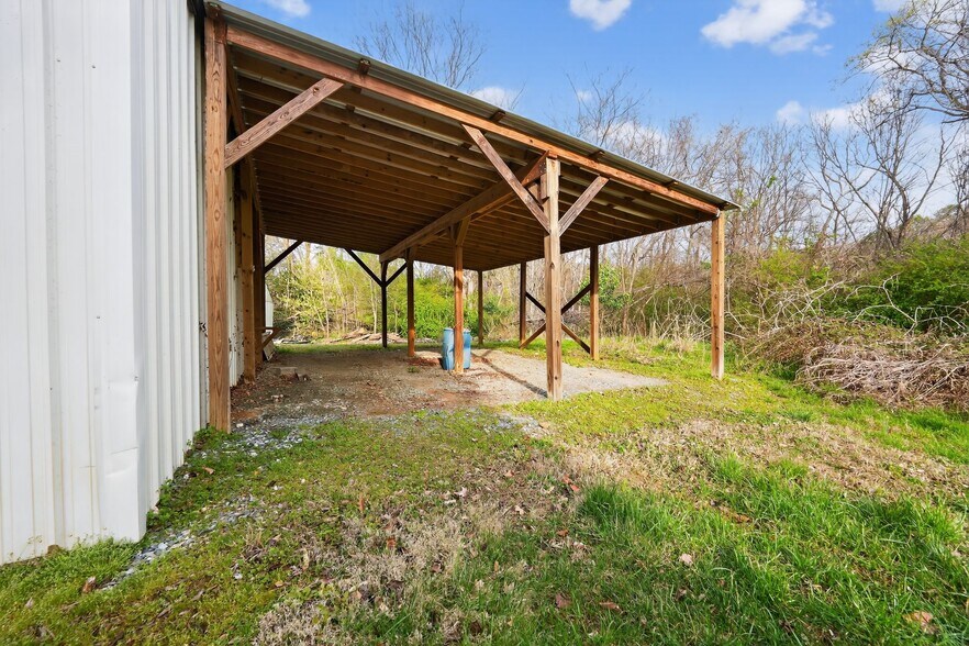More Photos Of 420 Shoffner St, Graham Industrial For Sale