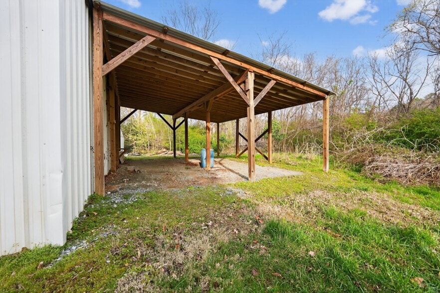 More Photos Of 420 Shoffner St, Graham Industrial For Sale