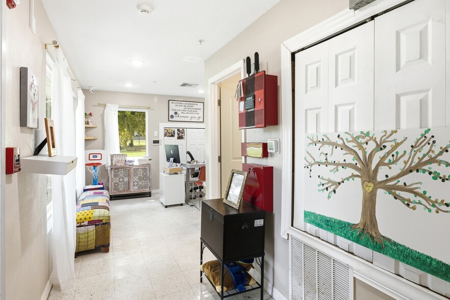 More Photos Of 6837 Lakeville Rd, Orlando Religious Facility For Sale