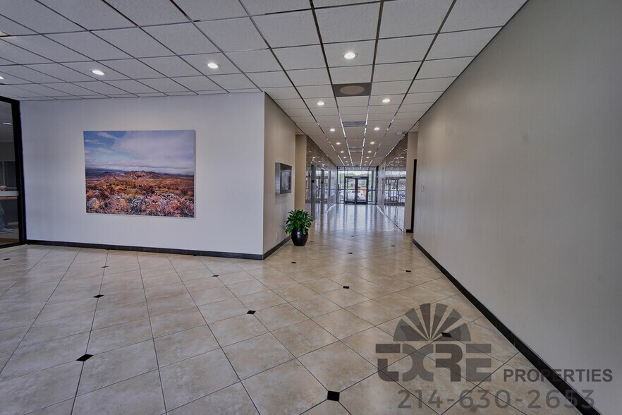 More Photos Of 500 Grapevine Hwy, Hurst Office For Lease