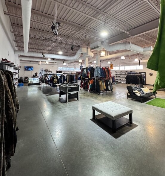 More Photos Of 1447 E Main St, Brownsburg Unknown For Lease