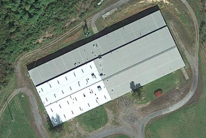 More Photos Of 10379 Jackson River Tpke, Bacova Warehouse For Lease