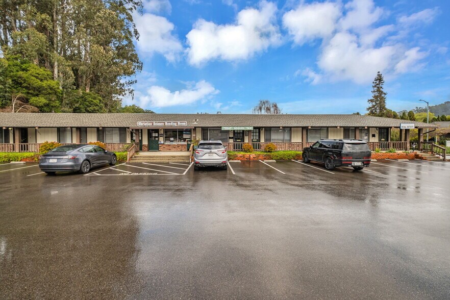 More Photos Of 3013-3035 Porter St, Soquel Office For Sale
