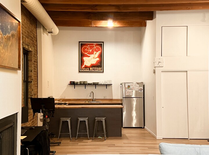 More Photos Of 1113 W Armitage Ave, Chicago Storefront Retail Office For Lease
