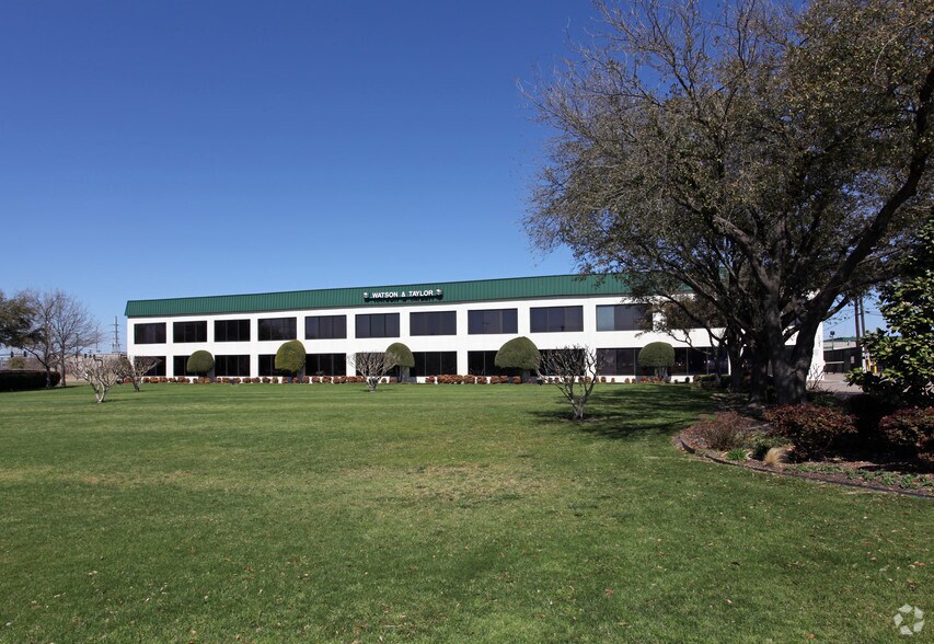 More Photos Of 4015 Belt Line Rd, Addison Office For Lease