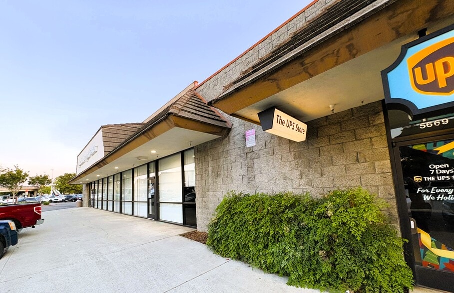 More Photos Of 470-480 Blossom Hill Rd, San Jose Unknown For Lease
