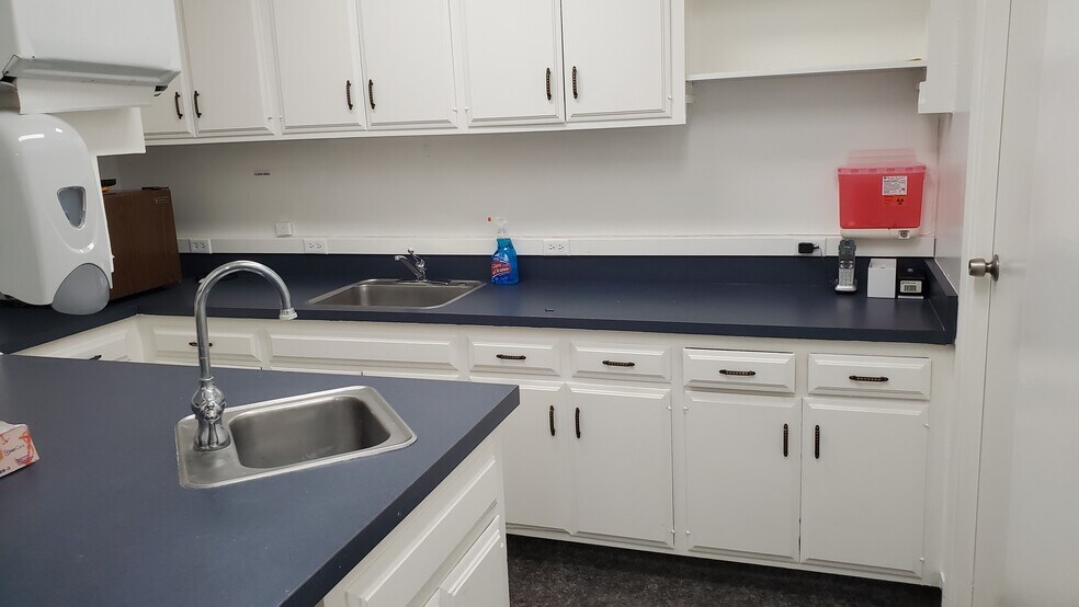 More Photos Of 3231 Waring Ct, Oceanside Medical For Sale