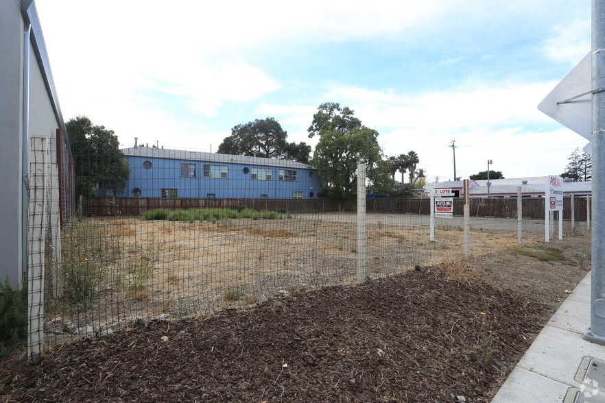 More Photos Of 112-116 College Ave, Santa Rosa Land For Sale