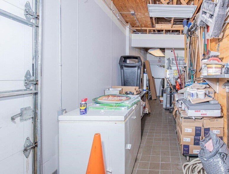 More Photos Of 1630 Commercial St, Warsaw Restaurant For Sale